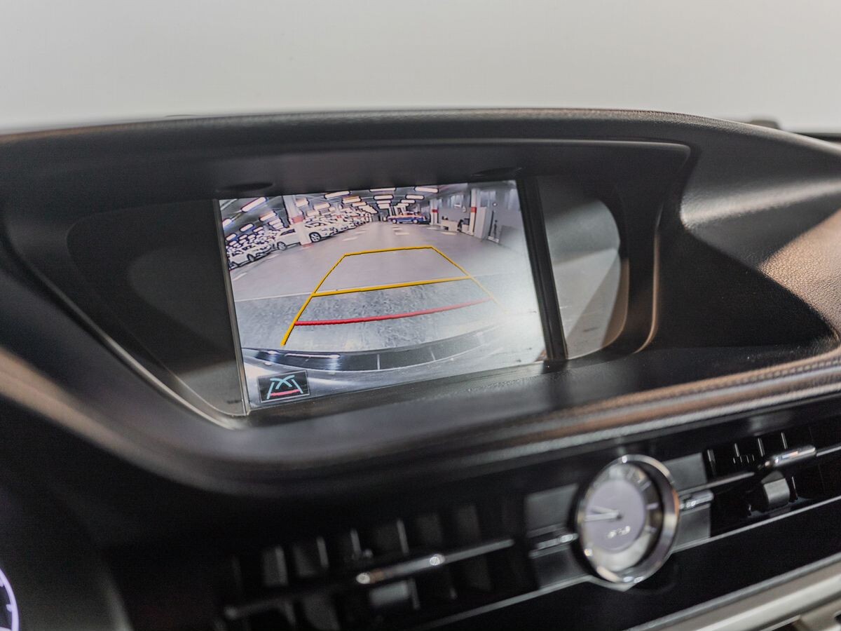 Lexus ES 2015 - фото автомобиля