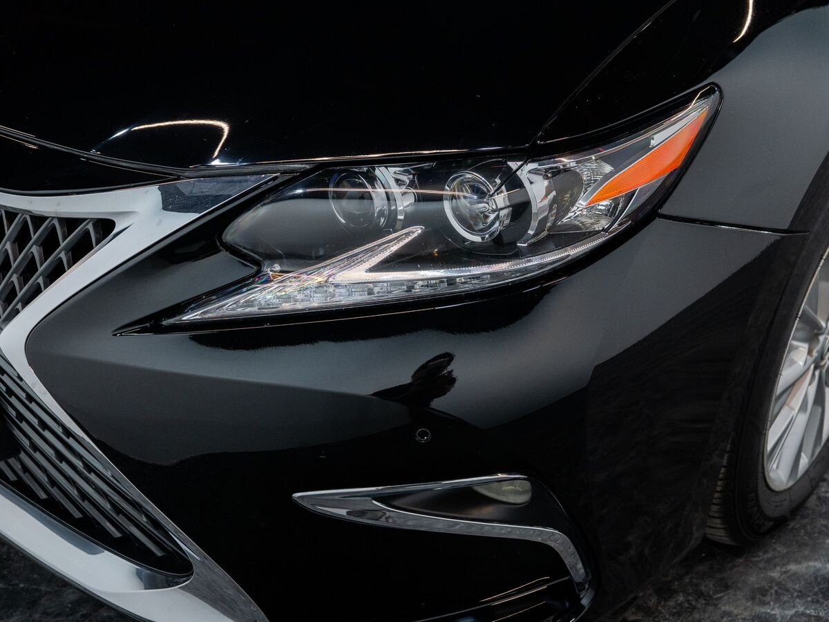 Lexus ES 2015 - фото автомобиля