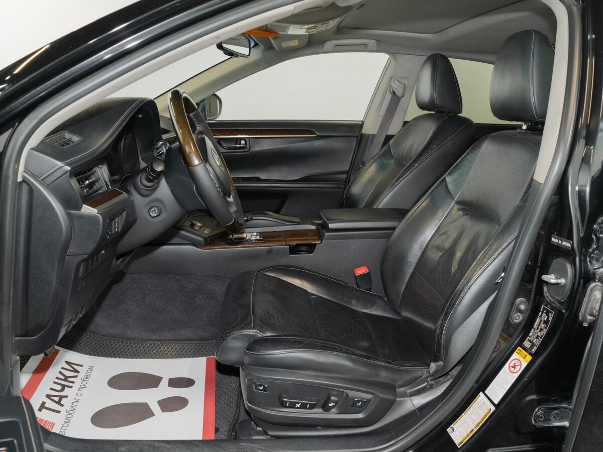 Lexus ES 2015 - фото автомобиля