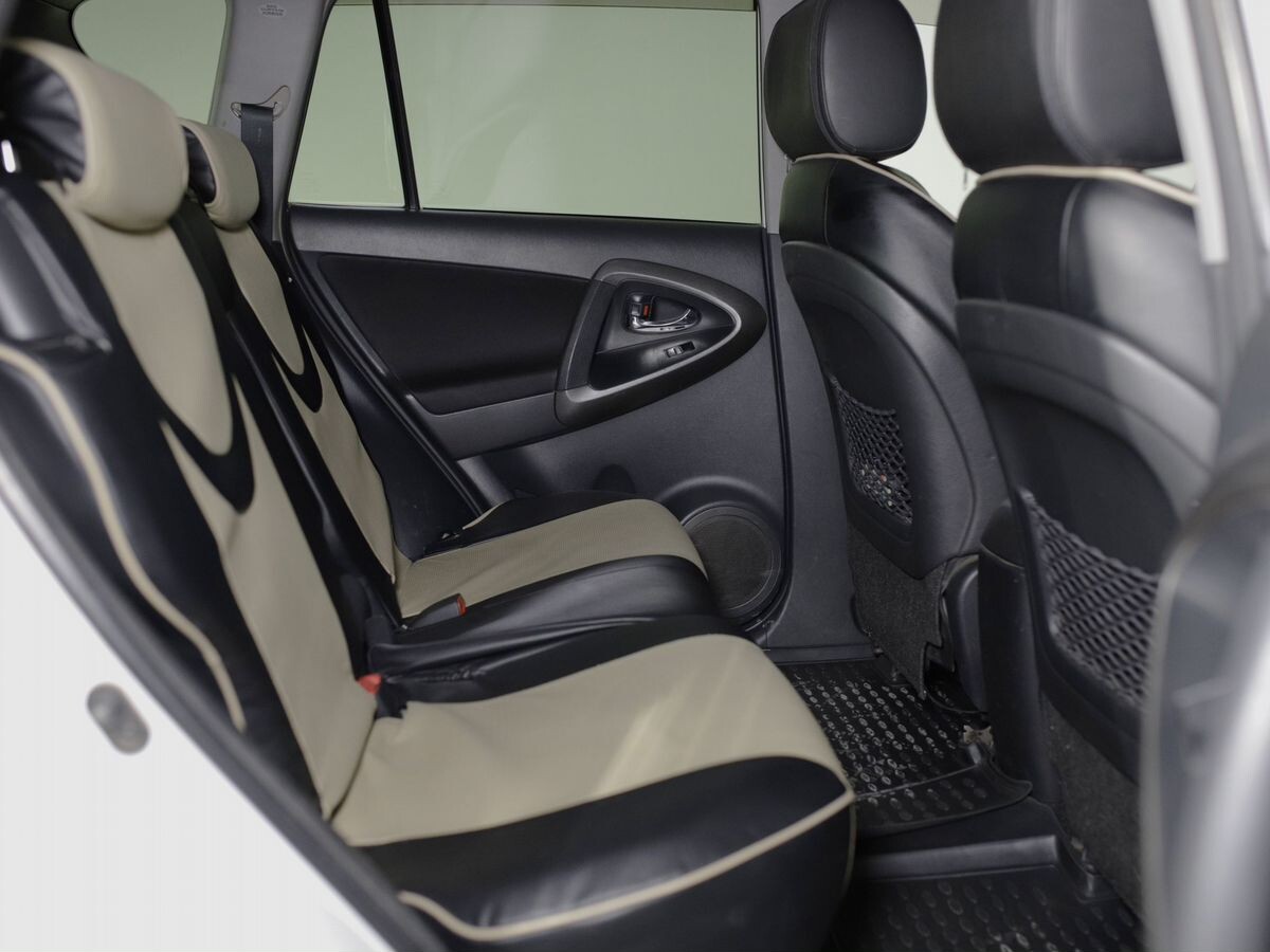 Toyota RAV4 2012 - фото автомобиля