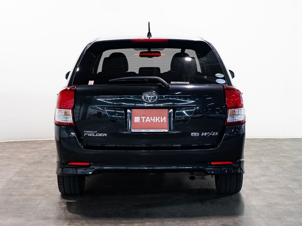 Toyota Corolla 2013 - фото автомобиля