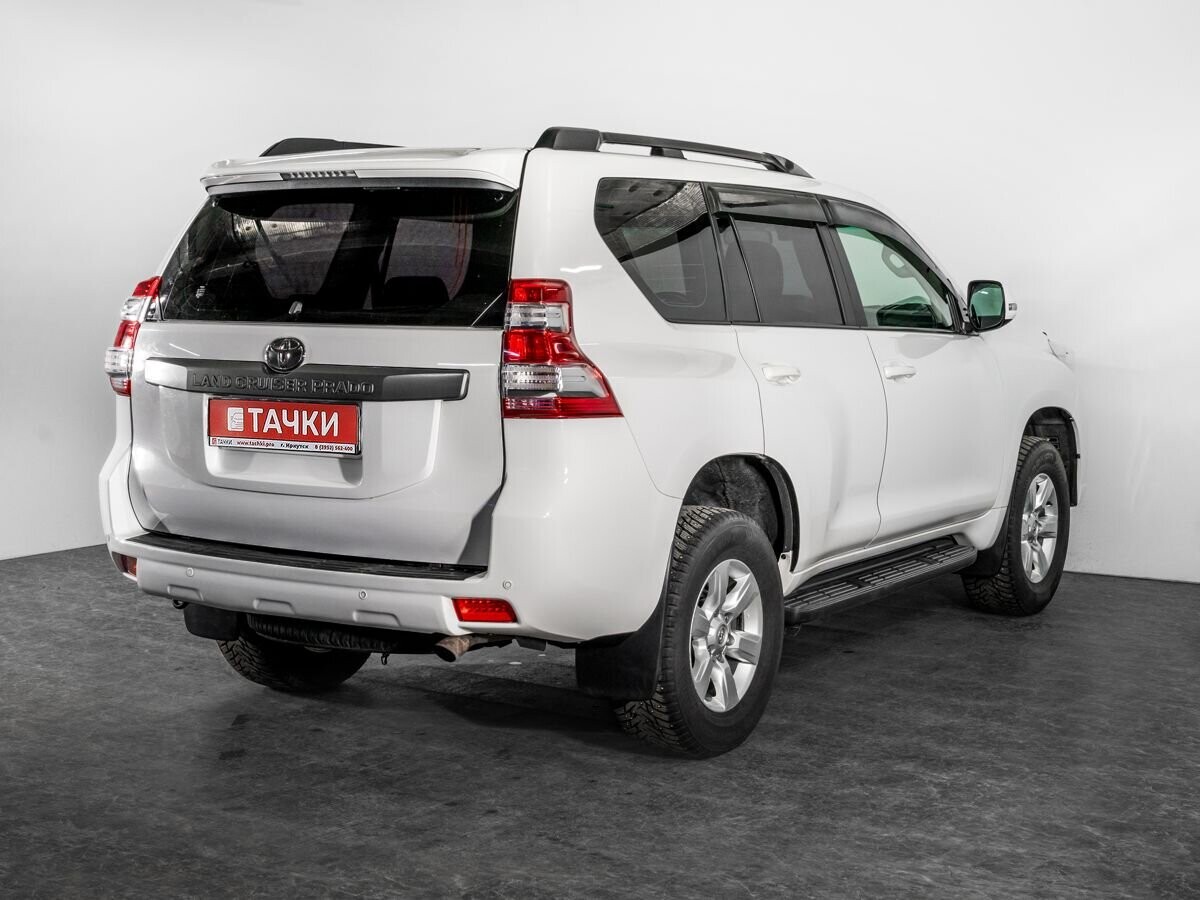 Toyota Land Cruiser Prado 2013 - фото автомобиля