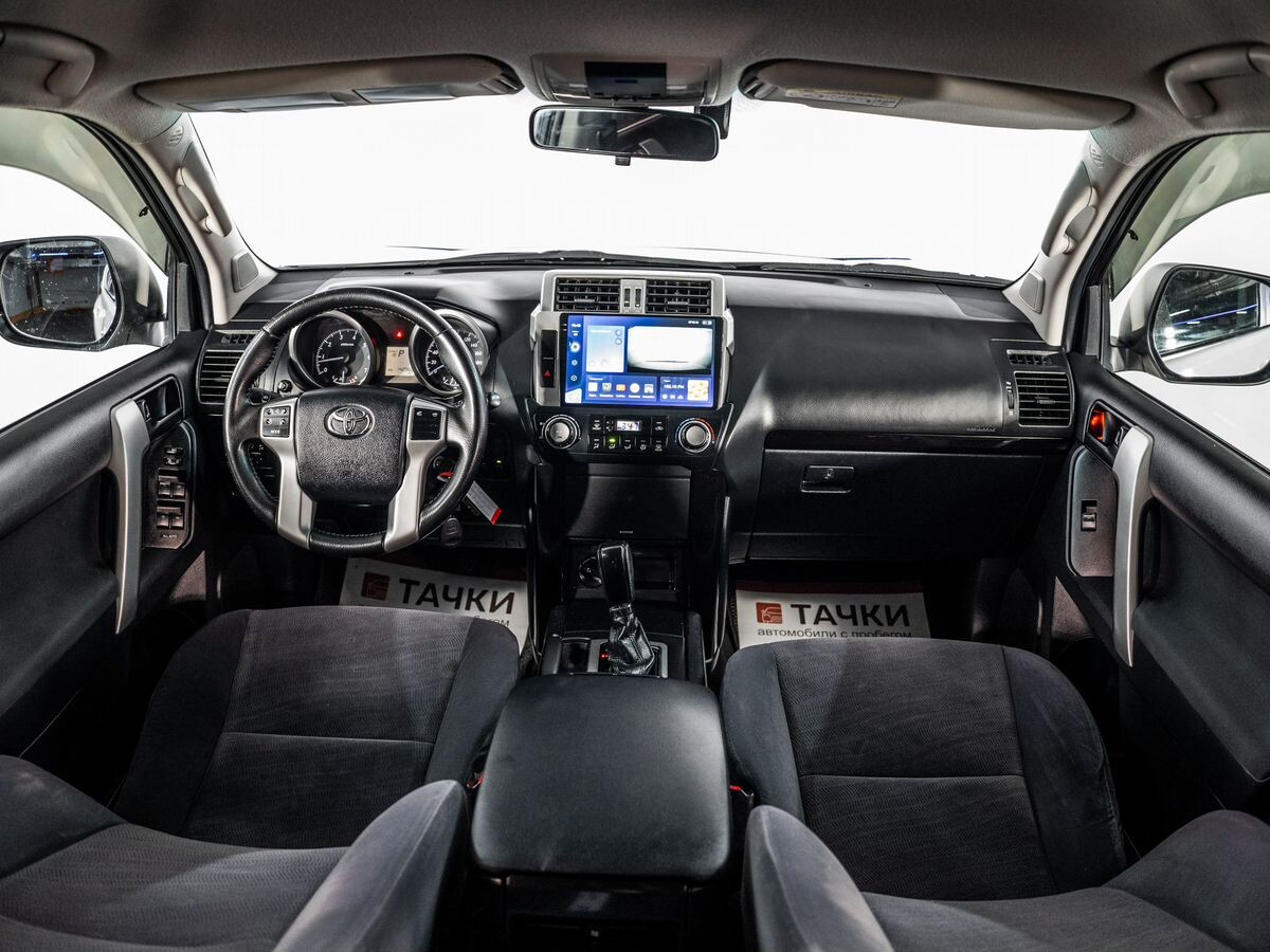Toyota Land Cruiser Prado 2013 - фото автомобиля