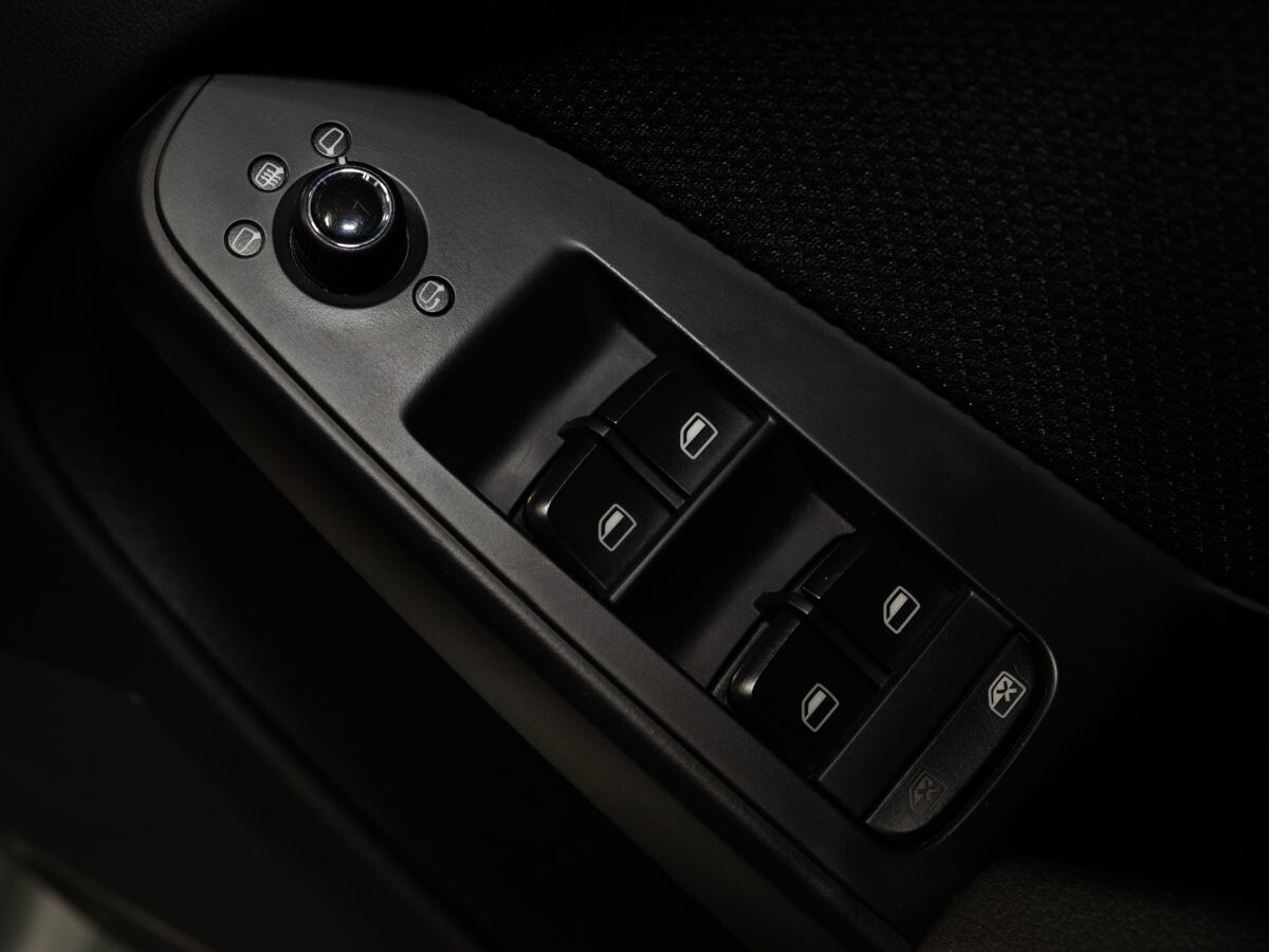 Audi A4 2011 - фото автомобиля