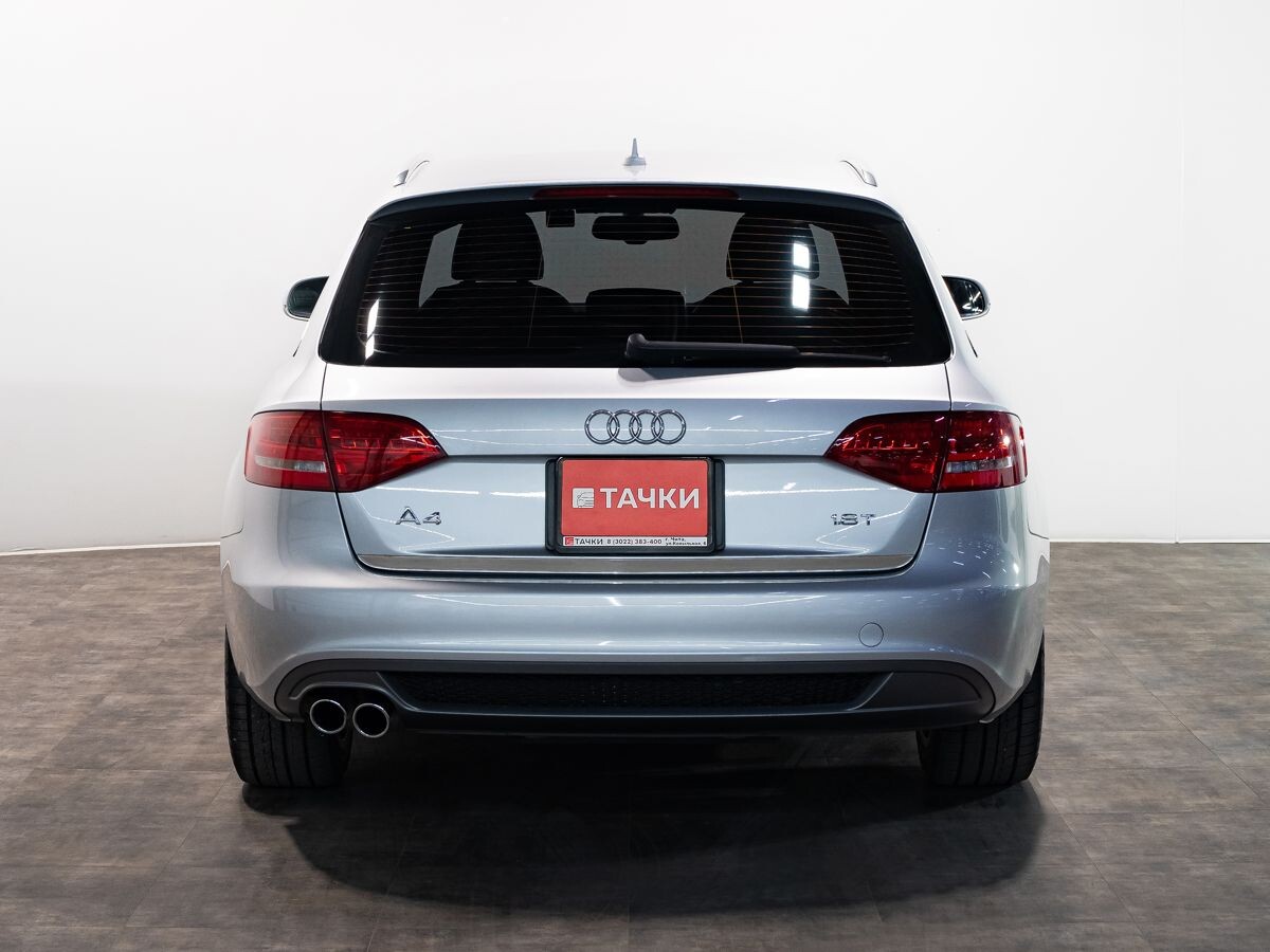 Audi A4 2011 - фото автомобиля