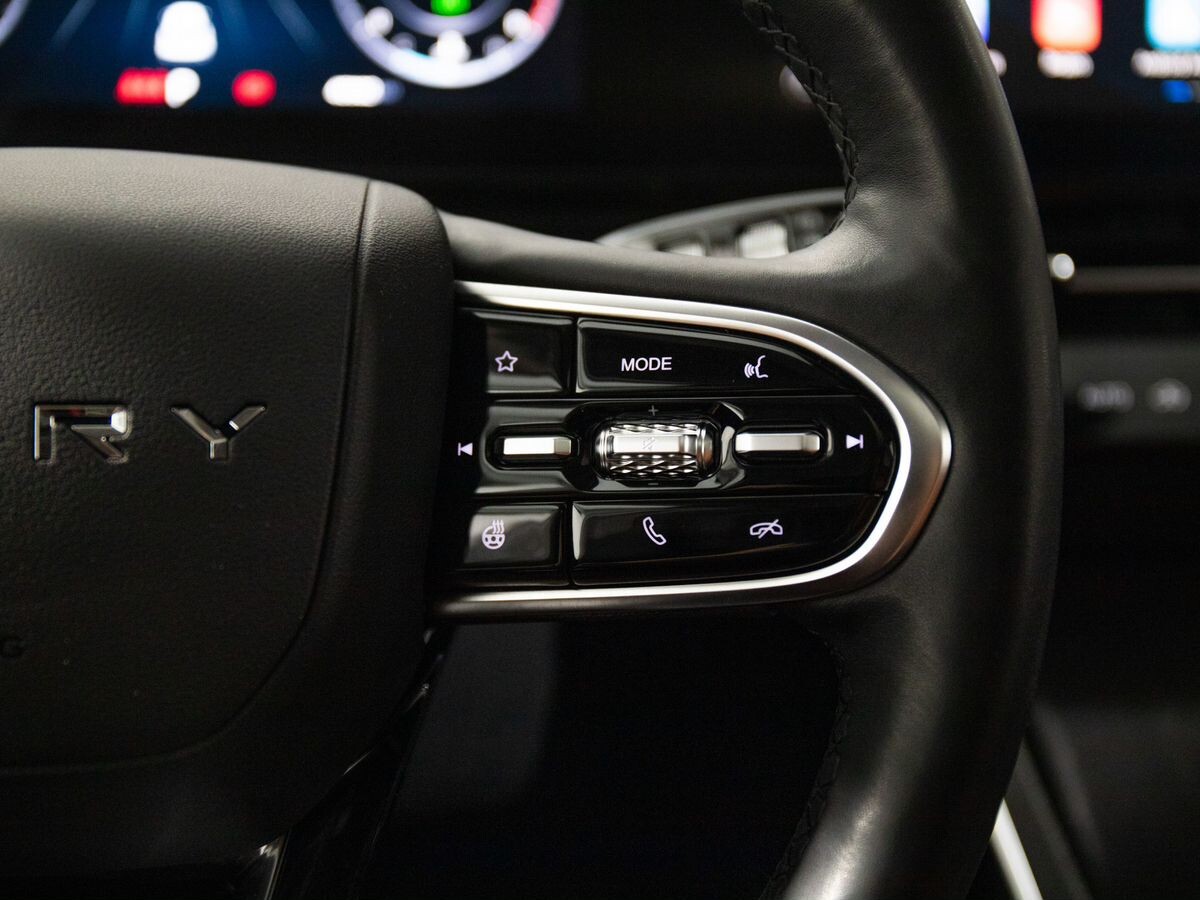 Omoda C5 2022 - фото автомобиля