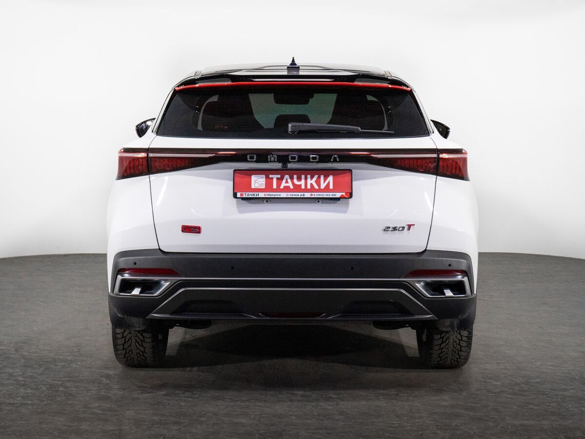 Omoda C5 2022 - фото автомобиля