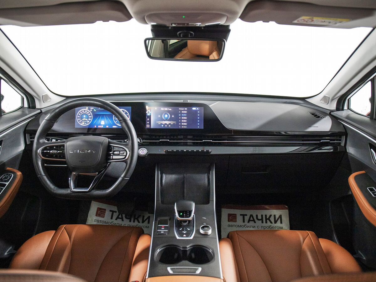 Omoda C5 2022 - фото автомобиля