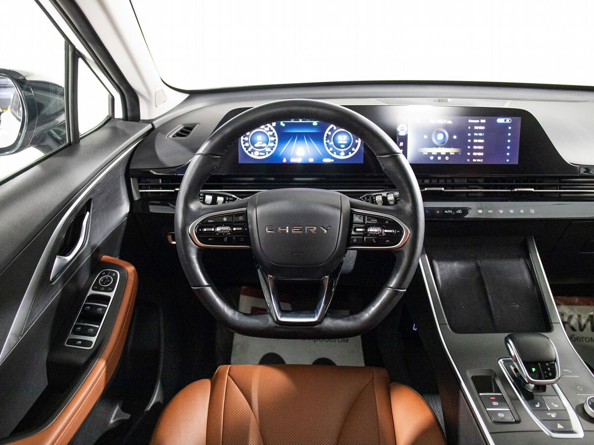 Omoda C5 2022 - фото автомобиля