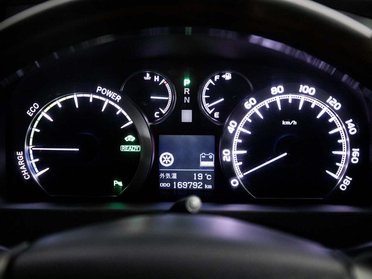 Toyota Vellfire 2014 - фото автомобиля