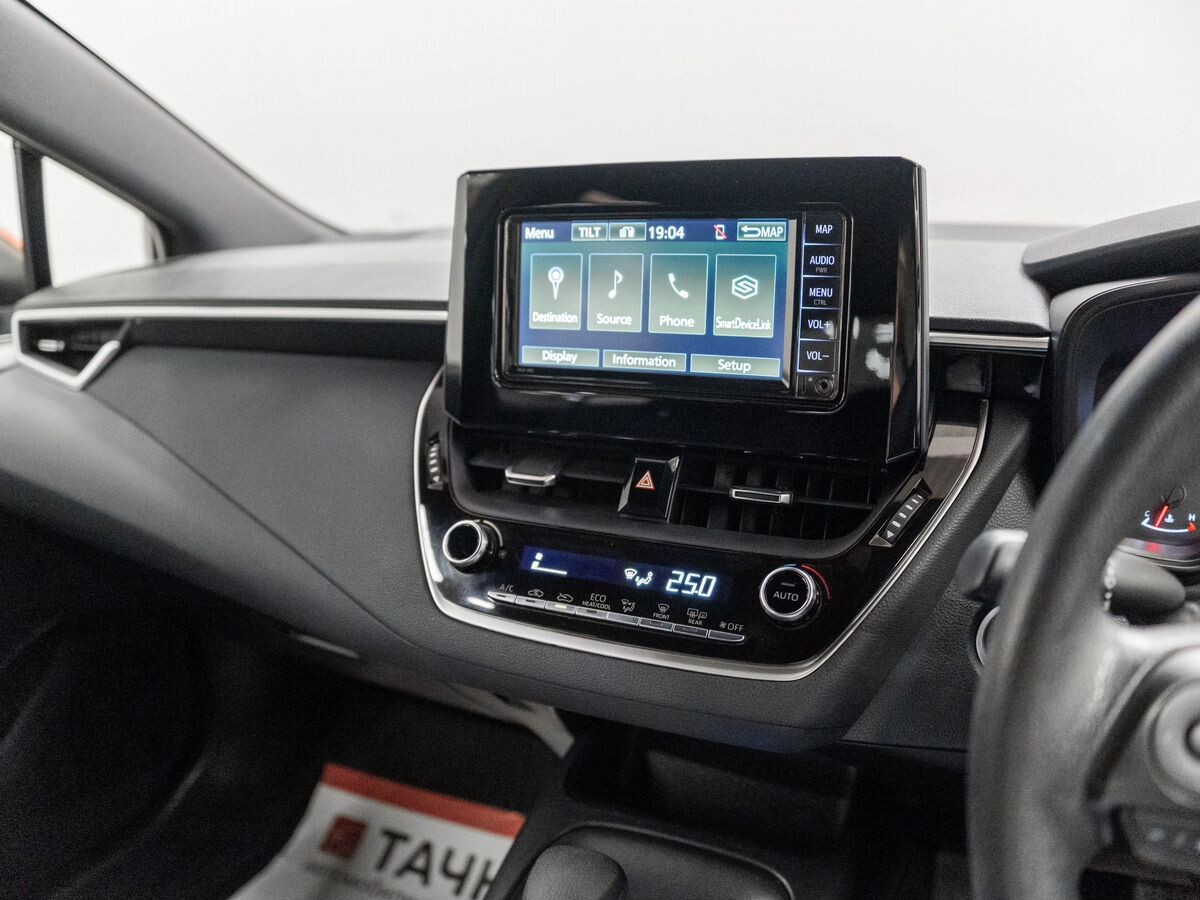 Toyota Corolla 2019 - фото автомобиля