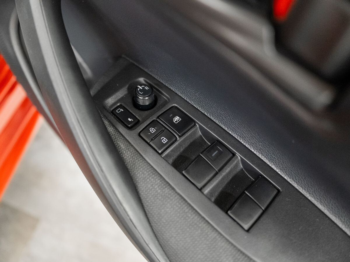 Toyota Corolla 2019 - фото автомобиля