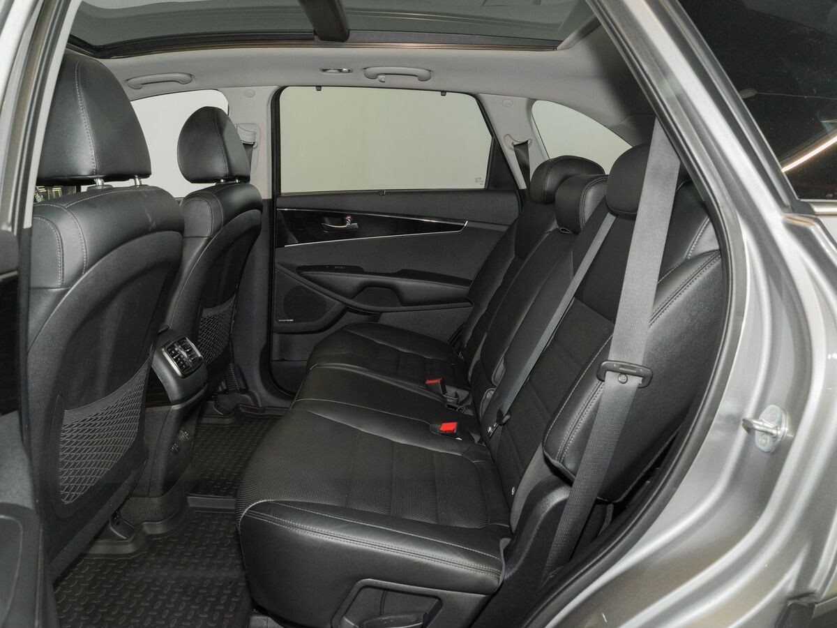 Kia Sorento 2020 - фото автомобиля