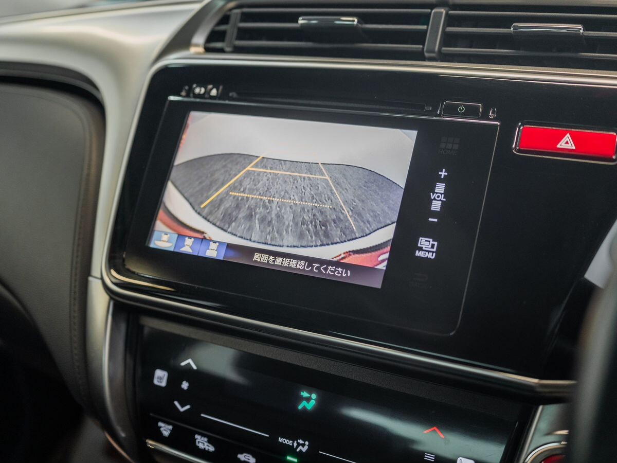 Honda Grace 2014 - фото автомобиля