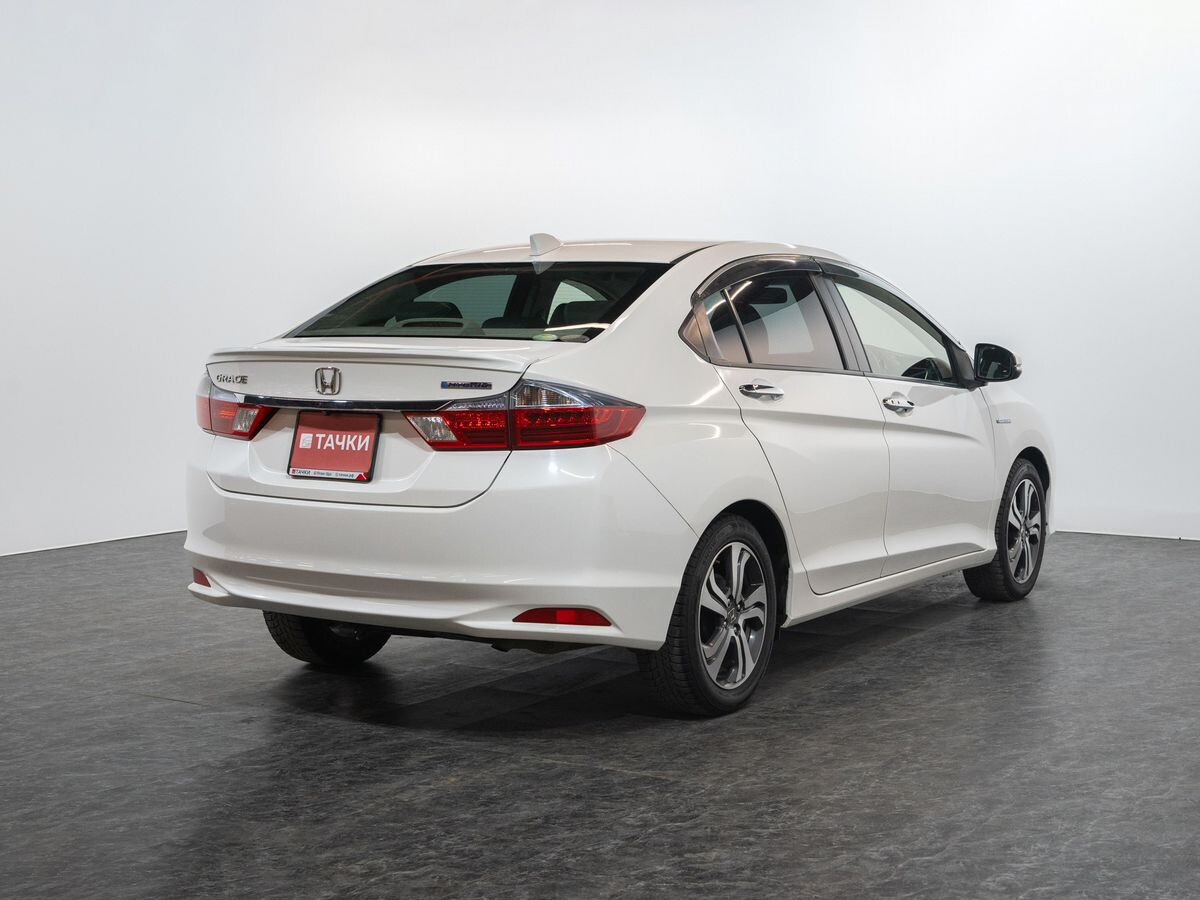 Honda Grace 2014 - фото автомобиля
