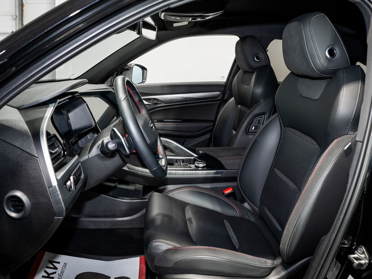 Geely Tugella 2023 - фото автомобиля