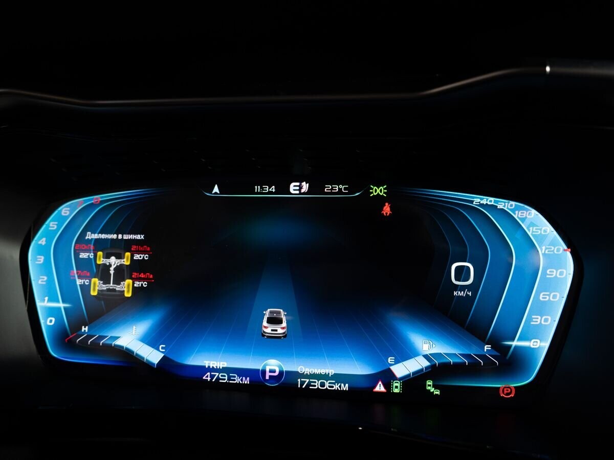 Geely Tugella 2023 - фото автомобиля