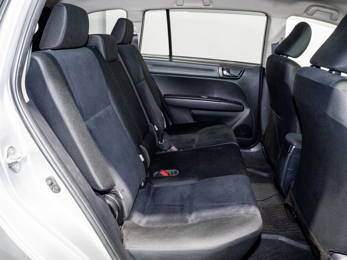 Toyota Corolla 2016 - фото автомобиля