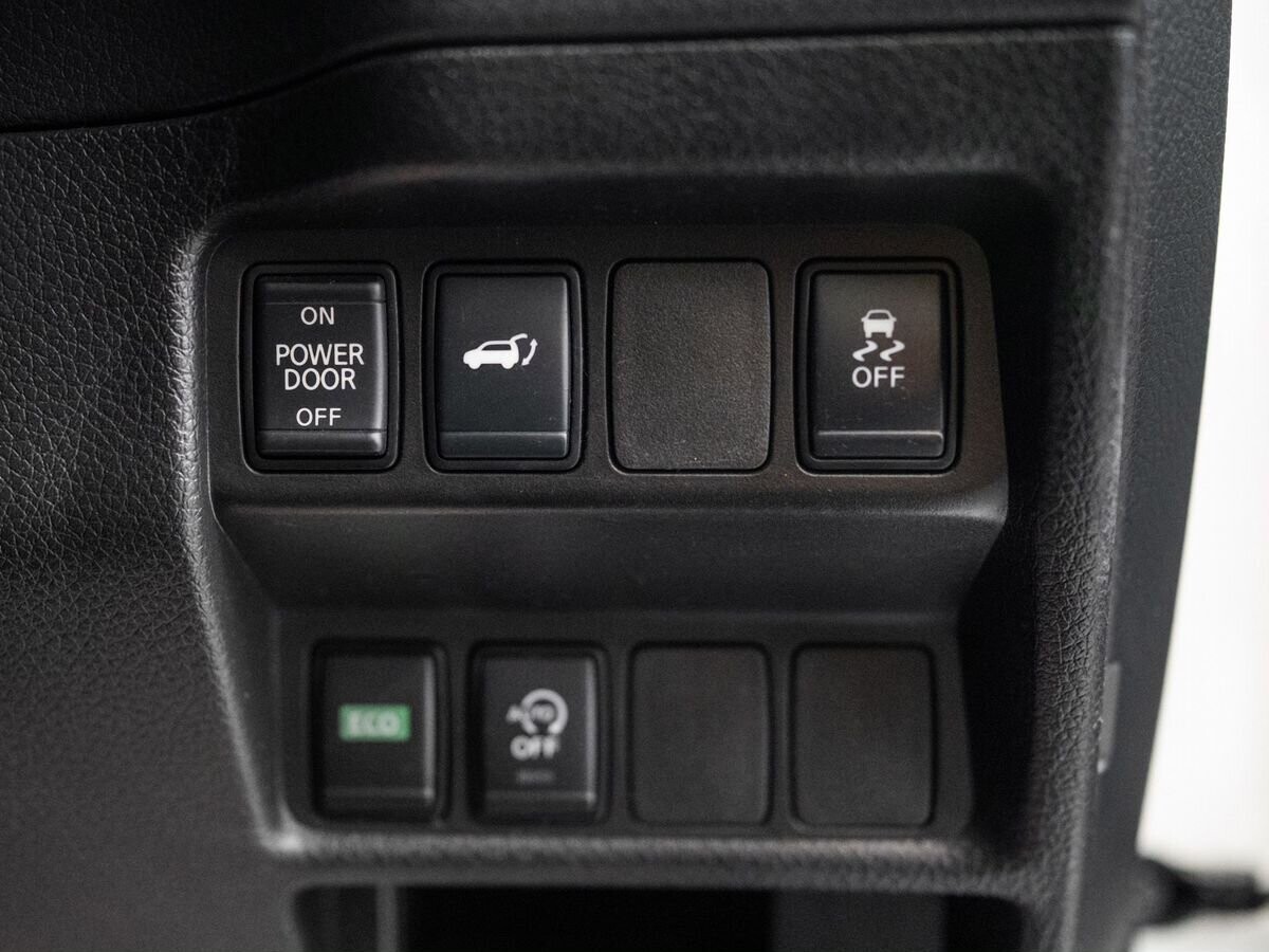 Nissan X-Trail 2019 - фото автомобиля