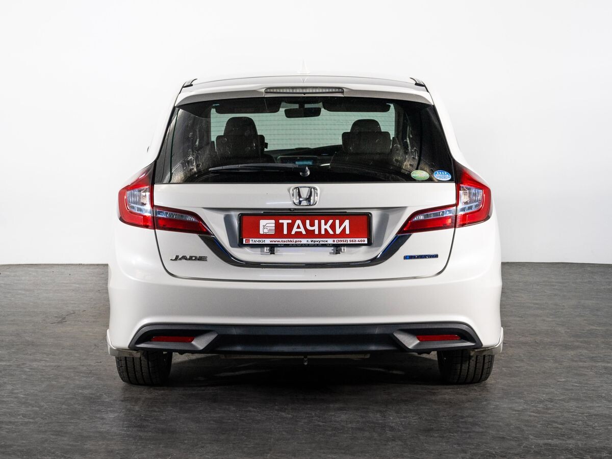 Honda Jade 2015 - фото автомобиля