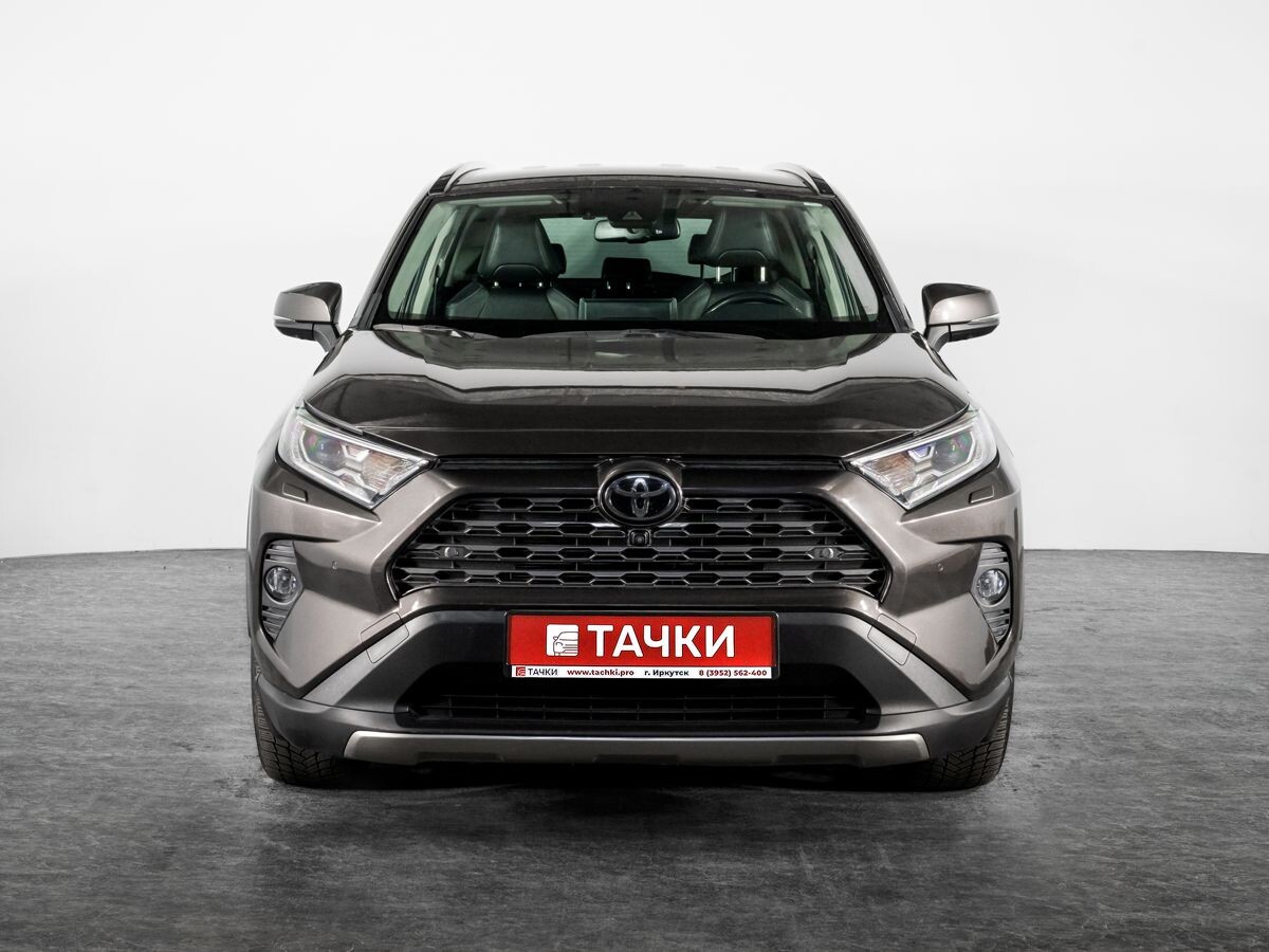 Toyota RAV4 2021 - фото автомобиля