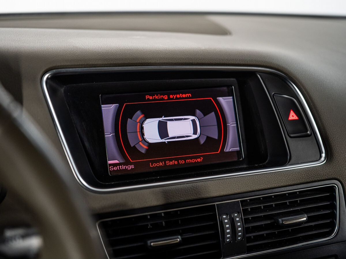 Audi Q5 2011 - фото автомобиля