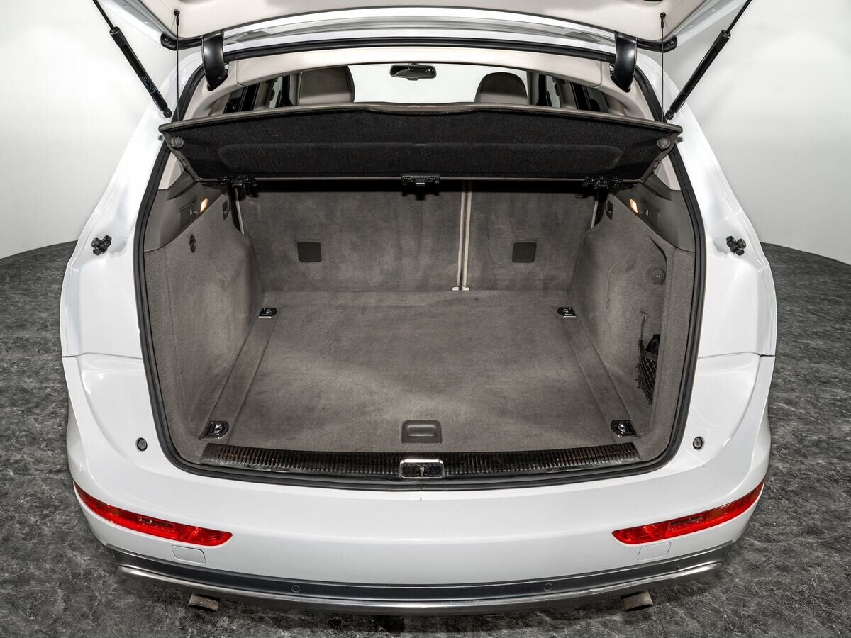 Audi Q5 2011 - фото автомобиля