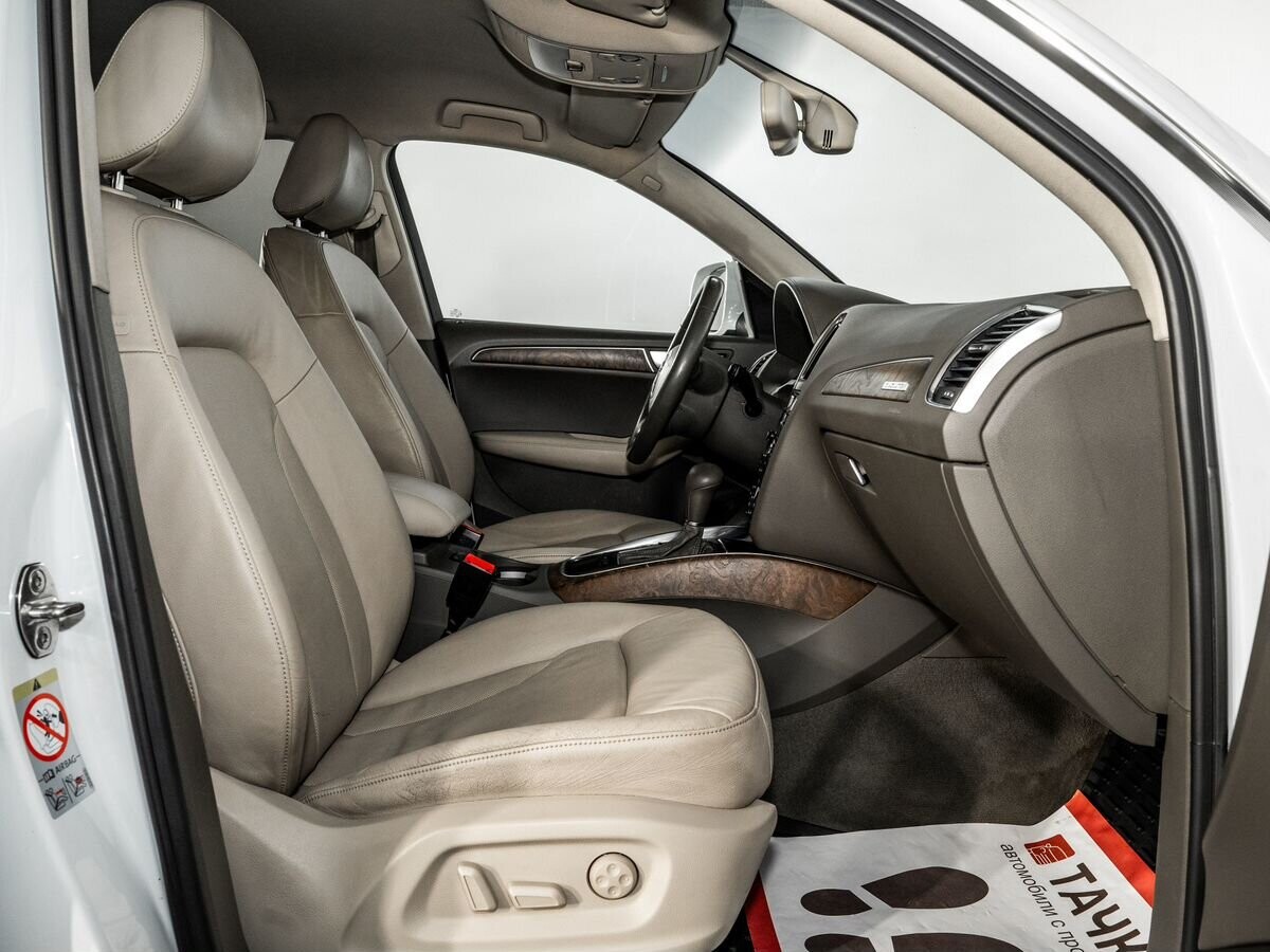 Audi Q5 2011 - фото автомобиля