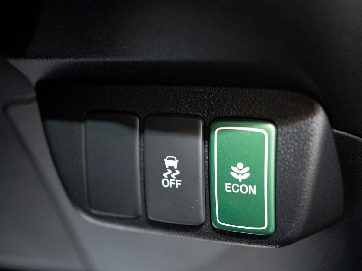 Honda Fit Shuttle 2011 - фото автомобиля