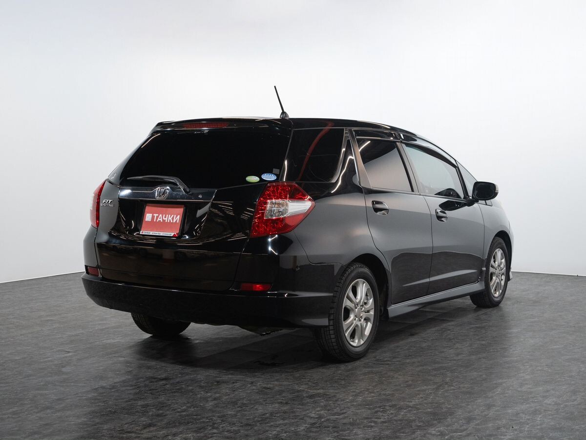 Honda Fit Shuttle 2011 - фото автомобиля