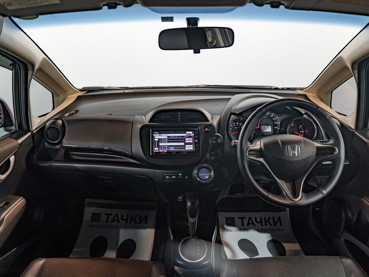 Honda Fit Shuttle 2011 - фото автомобиля