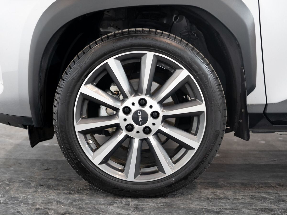 Toyota Yaris Cross 2020 - фото автомобиля