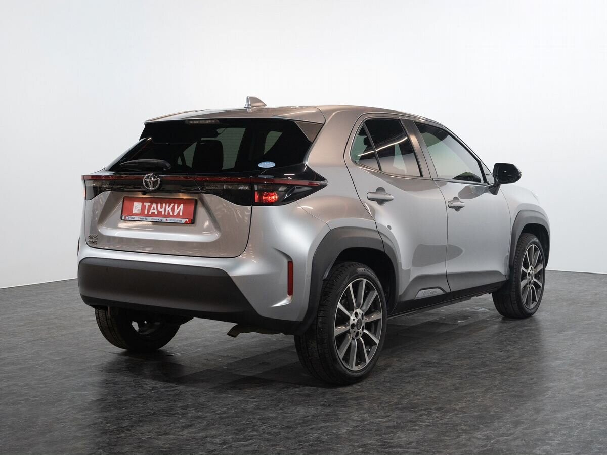 Toyota Yaris Cross 2020 - фото автомобиля