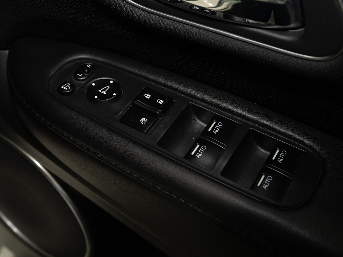 Honda Vezel 2017 - фото автомобиля