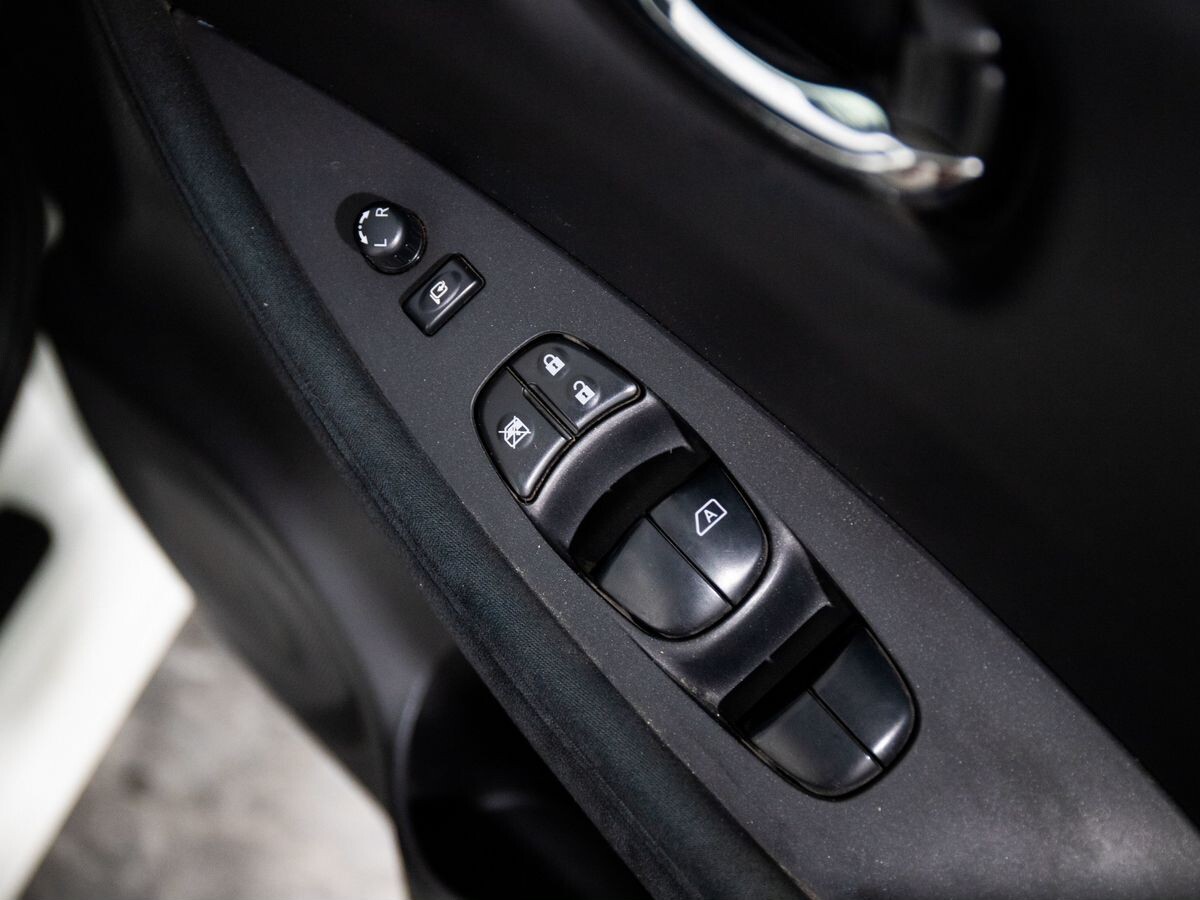 Nissan Leaf 2013 - фото автомобиля