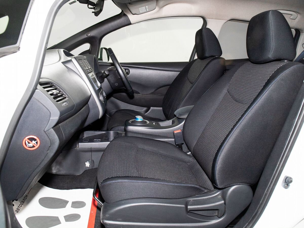 Nissan Leaf 2013 - фото автомобиля