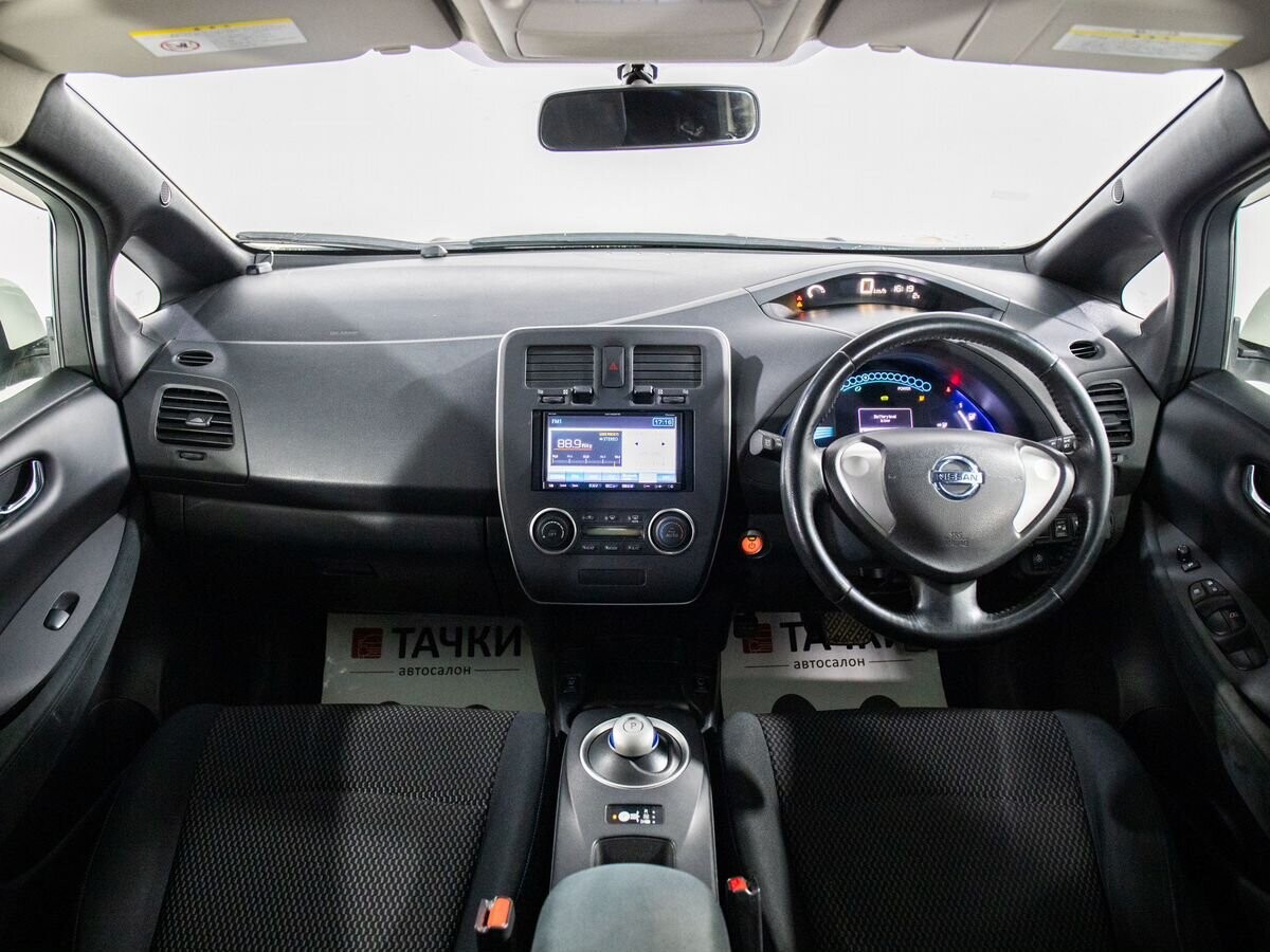 Nissan Leaf 2013 - фото автомобиля