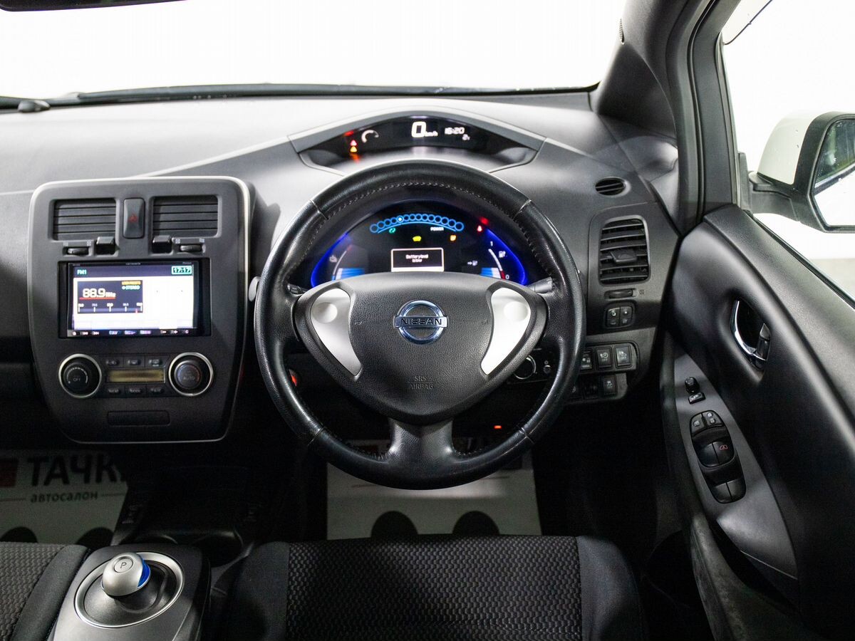 Nissan Leaf 2013 - фото автомобиля