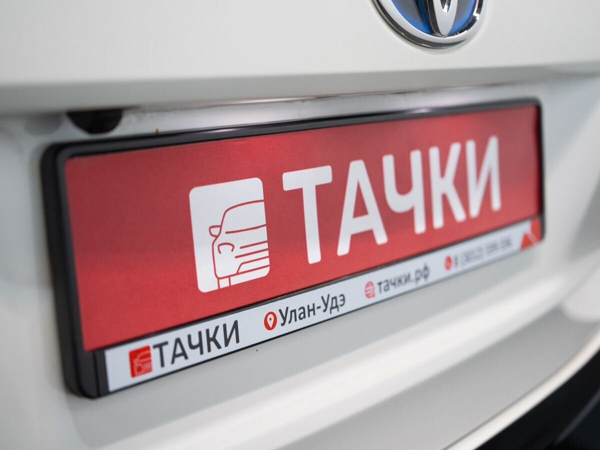 Toyota Prius Alpha 2013 - фото автомобиля