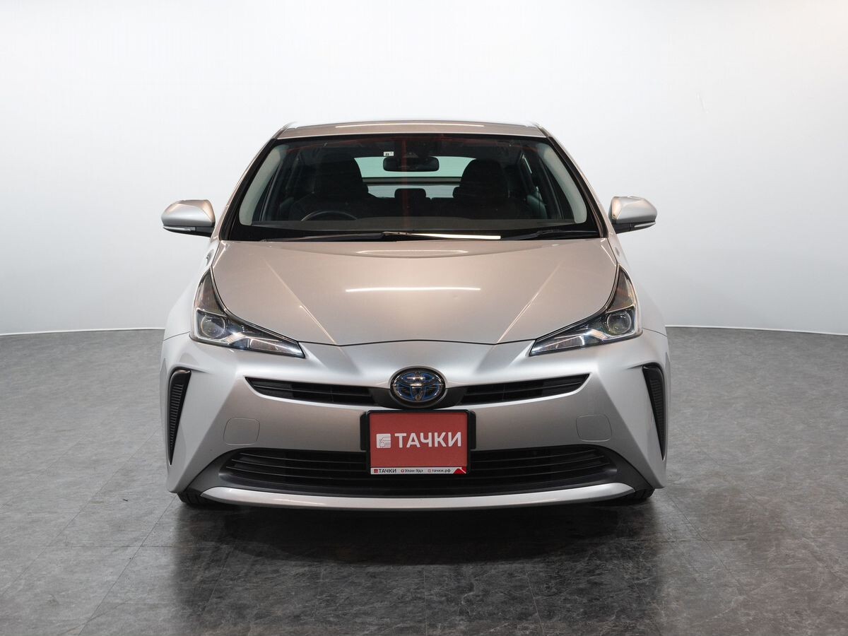 Toyota Prius 2019 - фото автомобиля