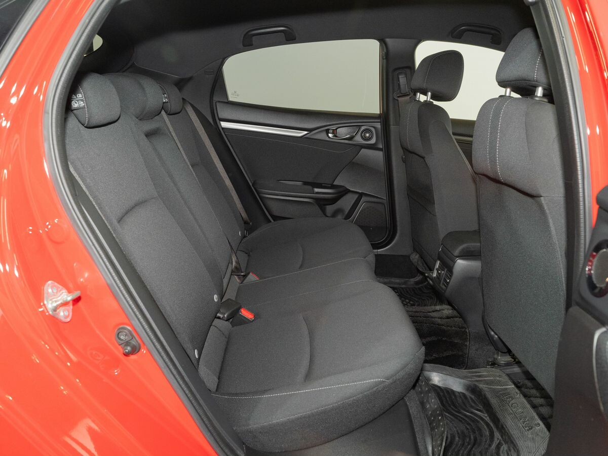 Honda Civic 2018 - фото автомобиля