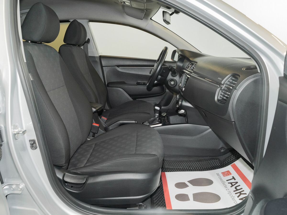 Kia Rio 2020 - фото автомобиля