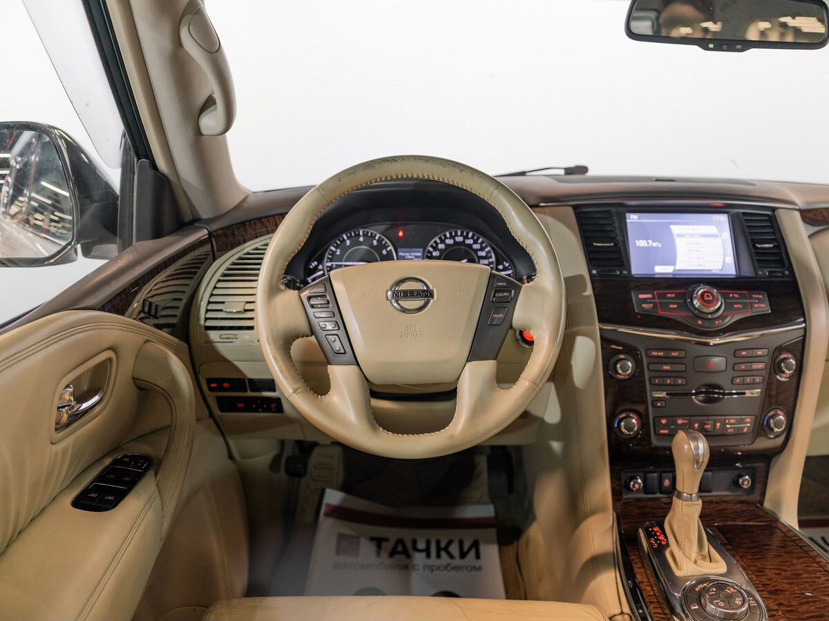 Nissan Patrol 2011 - фото автомобиля