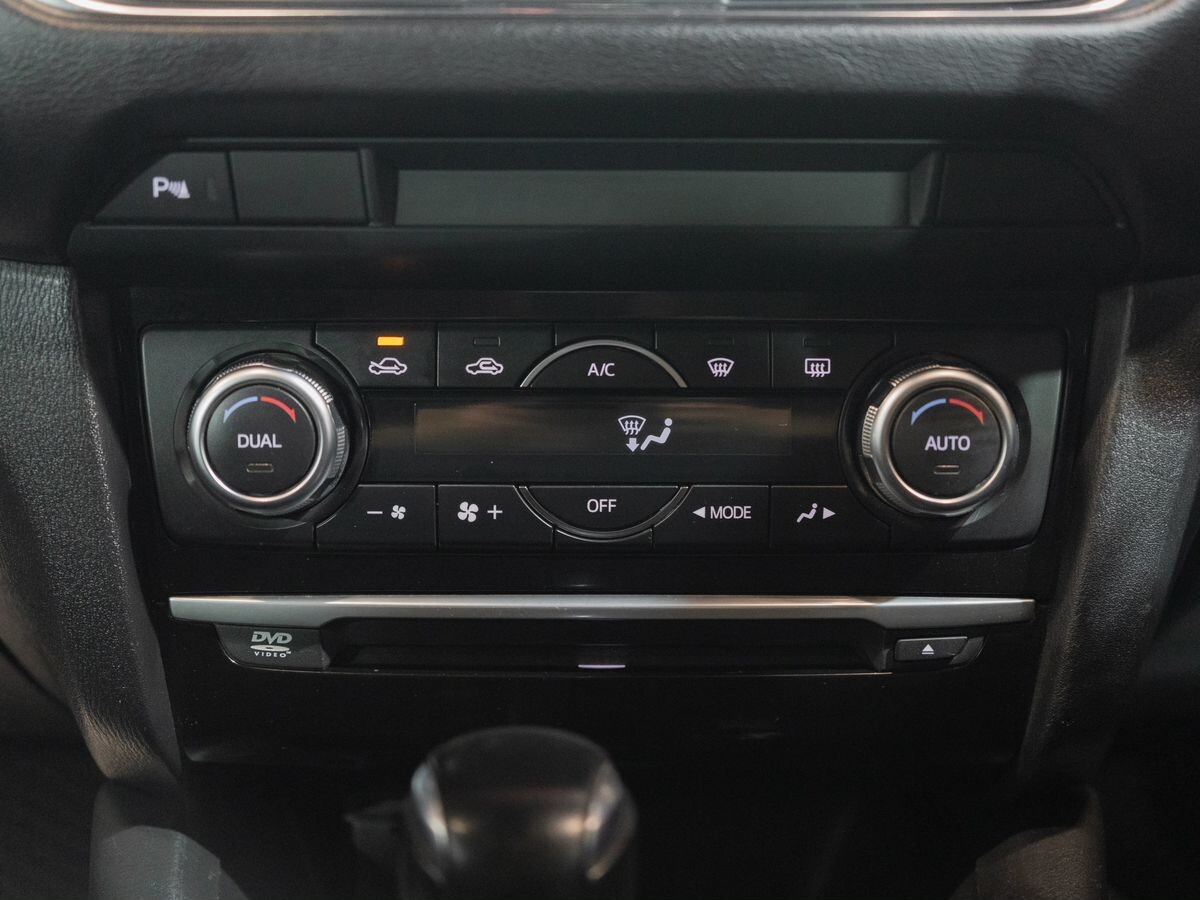 Mazda Atenza 2016 - фото автомобиля