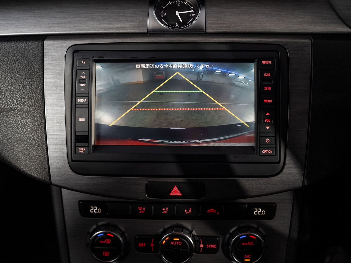 Volkswagen Passat 2012 - фото автомобиля