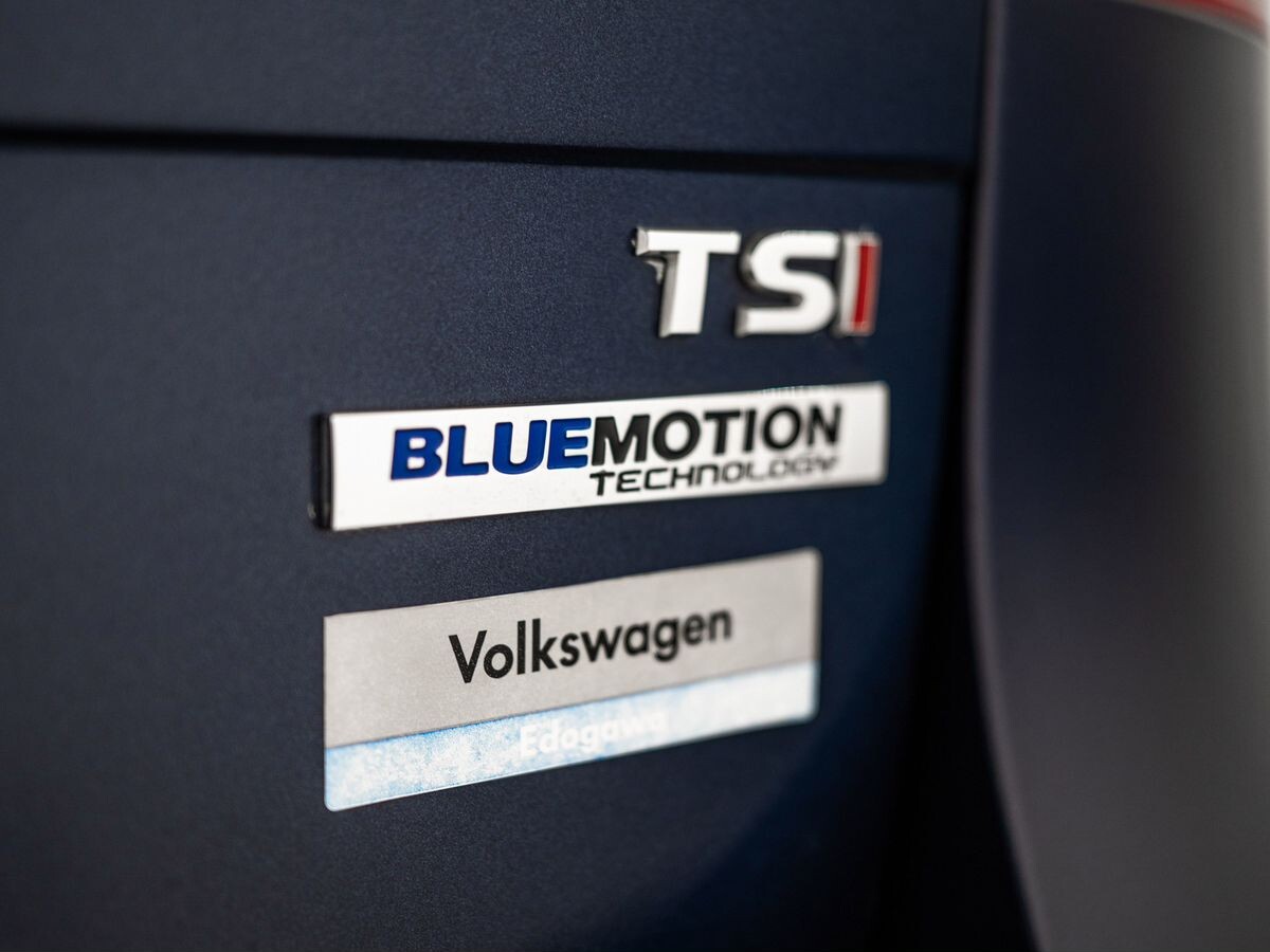 Volkswagen Passat 2012 - фото автомобиля