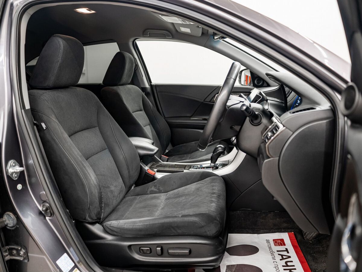 Honda Accord 2013 - фото автомобиля