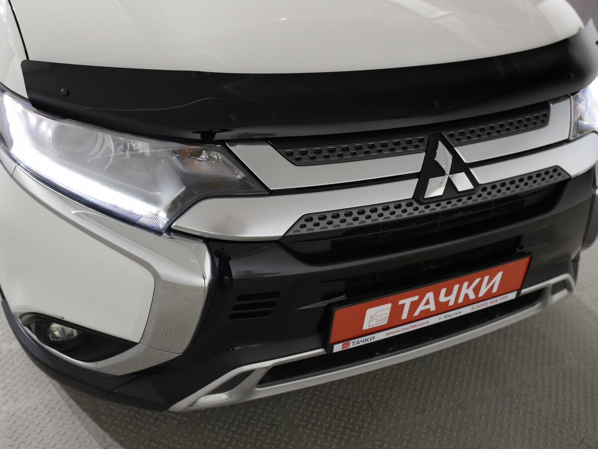 Mitsubishi Outlander 2021 - фото автомобиля