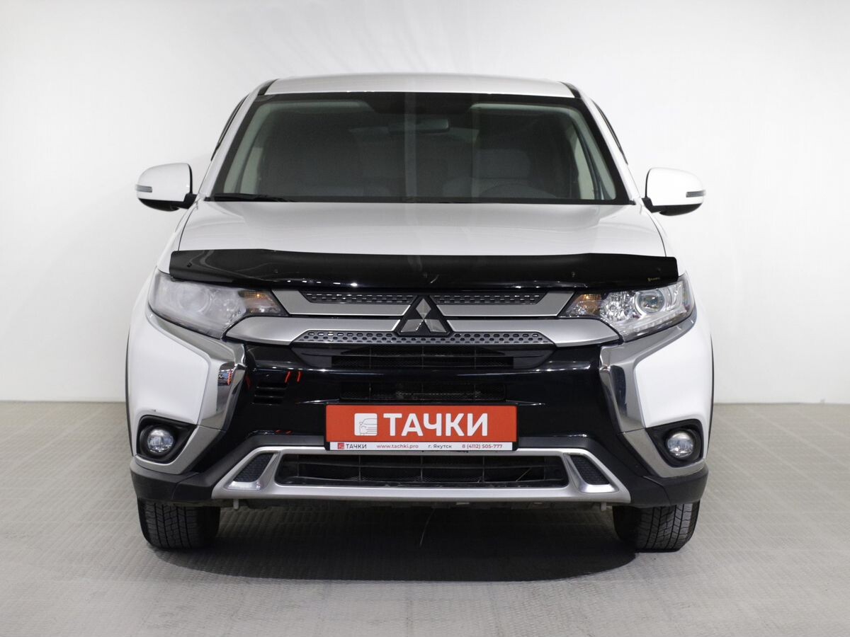 Mitsubishi Outlander 2021 - фото автомобиля