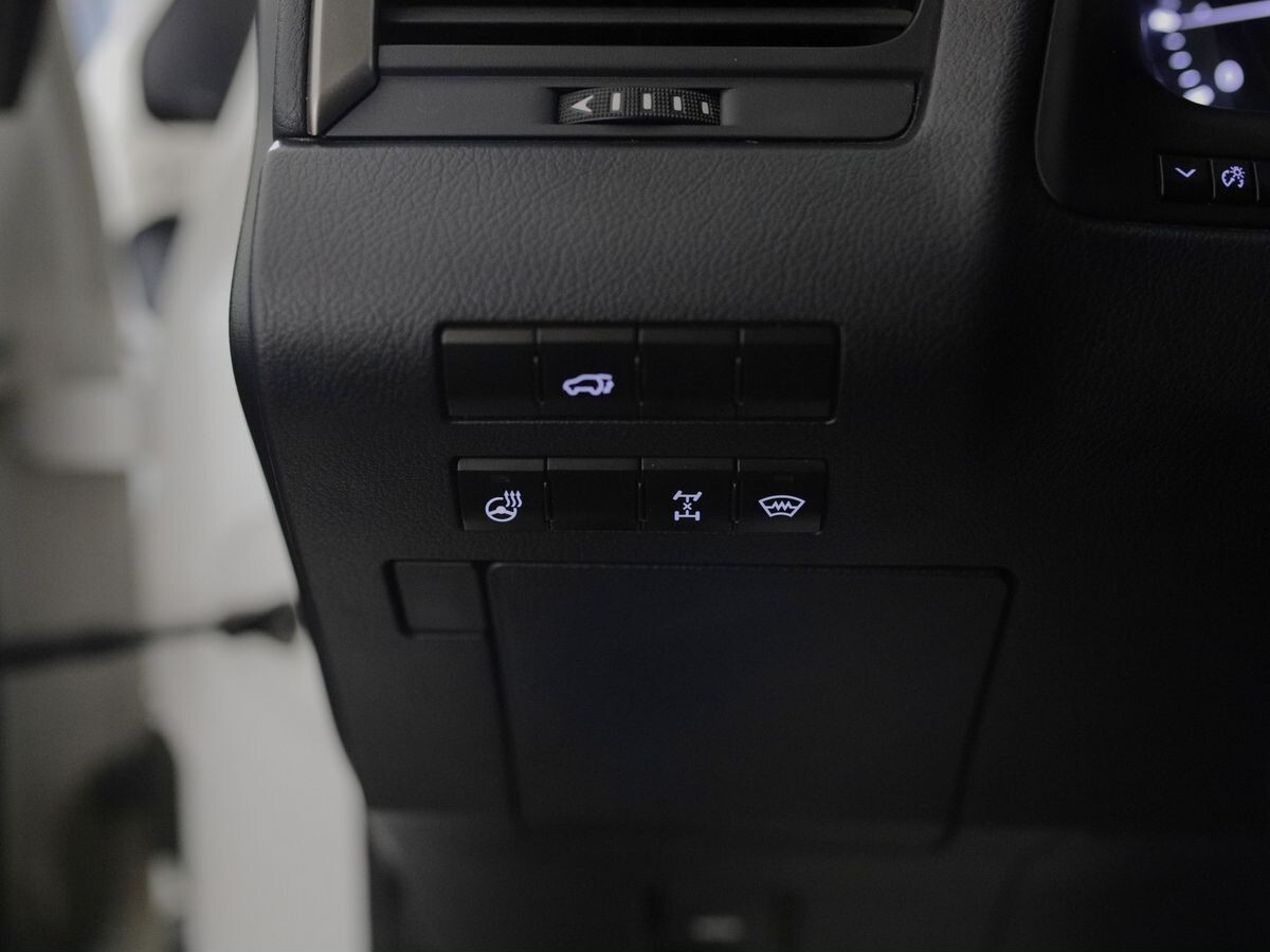 Lexus RX 2018 - фото автомобиля